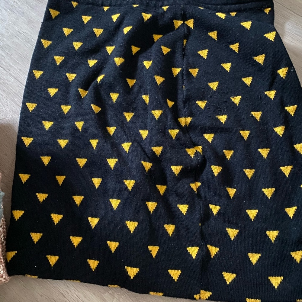Skirt - Picture 2 of 2